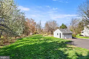 632 Fitzwatertown Rd, Willow Grove, PA 19090 - Photo 6