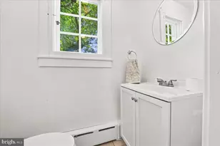 2 Chestnut Ave, Narberth, PA 19072 - Photo 20