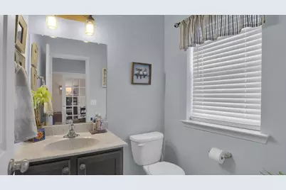 2228 Bridgeport Avenue, Pennsburg, PA 18073 - Photo 10