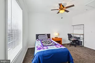 215 Green Hill Dr, Green Lane, PA 18054 - Photo 18