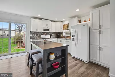 215 Green Hill Drive, Green Lane, PA 18054 - Photo 8