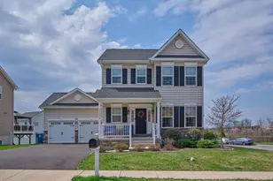 2232 Sunnyvale Dr, Pennsburg, PA 18073 - Photo 1