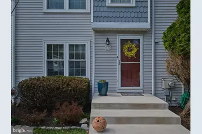 27 Applewood Court, Horsham, PA 19044 - Photo 2