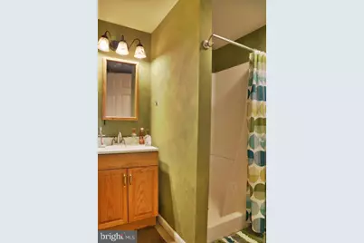 327 E 9th Avenue, Conshohocken, PA 19428 - Photo 22