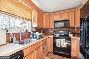 327 E 9th Ave, Conshohocken, PA 19428 - Photo 10