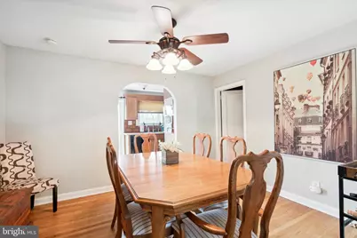 327 E 9th Avenue, Conshohocken, PA 19428 - Photo 6