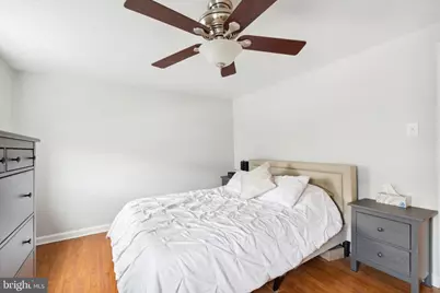 327 E 9th Avenue, Conshohocken, PA 19428 - Photo 12