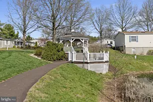 442 Manor House Ln, Souderton, PA 18964 - Photo 36