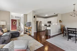 938 Cholet Dr, Collegeville, PA 19426 - Photo 4