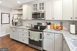 2306 Cassard Cir, Gilbertsville, PA 19525 - Photo 8