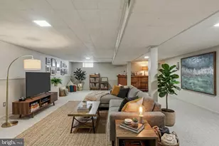 2015 Spring Mill Rd, Conshohocken, PA 19428 - Photo 26