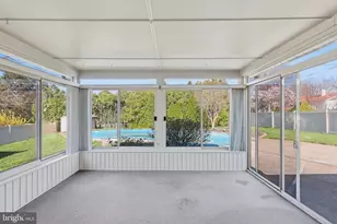 2015 Spring Mill Rd, Conshohocken, PA 19428 - Photo 24