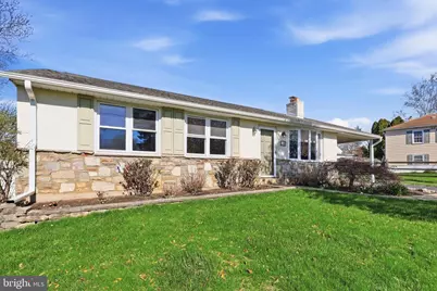 2015 Spring Mill Road, Conshohocken, PA 19428 - Photo 2