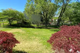 3255 E Hayes Rd, Norristown, PA 19403 - Photo 4