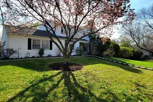 3255 E Hayes Rd, Norristown, PA 19403 - Photo 2