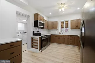 106 W 5th St, Bridgeport, PA 19405 - Photo 8