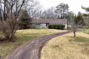 2871 Heather Dr, Harleysville, PA 19438 - Photo 4