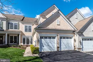 374 Primrose Dr, Upper Gwynedd, PA 19446 - Photo 2