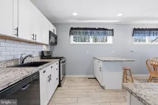 18 Abbeyview Ave, Willow Grove, PA 19090 - Photo 10