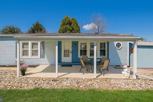 788 Chestnut Dr, North Wales, PA 19454 - Photo 2