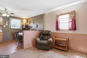 1809 New Hope St, Norristown, PA 19401 - Photo 8