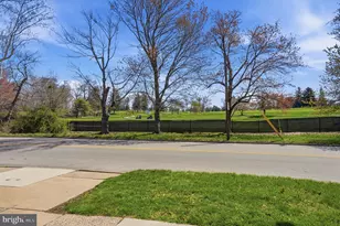 1809 New Hope St, Norristown, PA 19401 - Photo 32