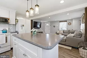 1014 Thrush Ln, Audubon, PA 19403 - Photo 12