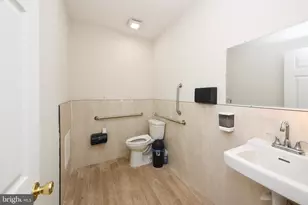 86 N York Rd, Willow Grove, PA 19090 - Photo 16