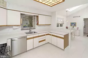 54 Roy Ln, Huntingdon Valley, PA 19006 - Photo 10