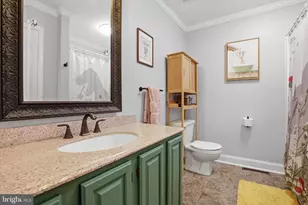 103 Abbey Ln, Telford, PA 18969 - Photo 24