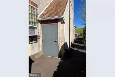 211 W Butler Avenue #2ND FLOOR, Ambler, PA 19002 - Photo 2