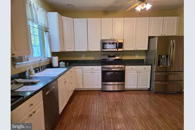 84 Wheatsheaf Lane, Norristown, PA 19403 - Photo 8