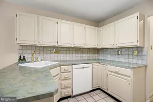 129 Pinecrest Ln, Lansdale, PA 19446 - Photo 6