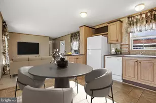 77 Ivy Cir, Norristown, PA 19403 - Photo 12