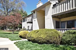 216 Stockton Ct, North Wales, PA 19454 - Photo 2