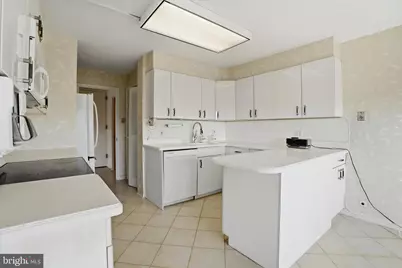 1001 City Avenue #W-1005, Wynnewood, PA 19096 - Photo 10