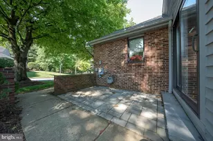 9315 Eagle View Dr, Lafayette Hill, PA 19444 - Photo 6