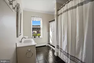 339 Spring Mill Ave, Conshohocken, PA 19428 - Photo 16