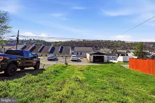 339 Spring Mill Ave, Conshohocken, PA 19428 - Photo 26