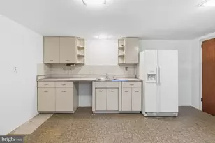 321 Heston, Norristown, PA 19404 - Photo 30