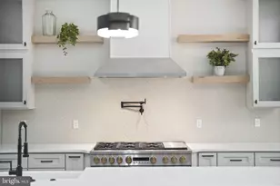 906 S Collegeville Rd, Phoenixville, PA 19460 - Photo 12