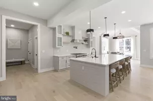 906 S Collegeville Rd, Phoenixville, PA 19460 - Photo 10