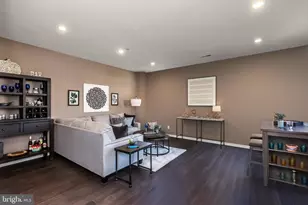 306 E Sawyer Ct, Royersford, PA 19468 - Photo 8