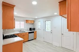 433 May St, Pottstown, PA 19464 - Photo 8