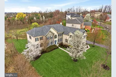 9 Goldfinch Circle, Phoenixville, PA 19460 - Photo 2