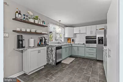 106 Holly Drive, Hatboro, PA 19040 - Photo 2