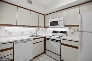 111 Hampstead Dr, Ambler, PA 19002 - Photo 16