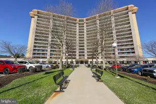 20724 Valley Forge Cir, King of Prussia, PA 19406 - Photo 2