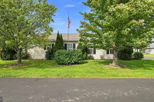3007 Inkberry Cir N, North Wales, PA 19454 - Photo 2