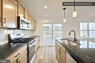 734 Fawn Wy, Pennsburg, PA 18073 - Photo 8